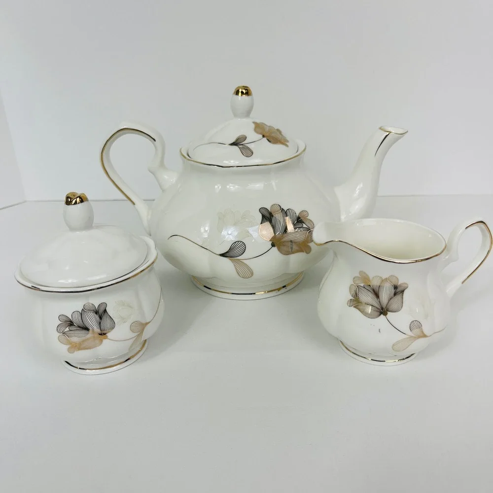 Jingdezhen elegant porcelain